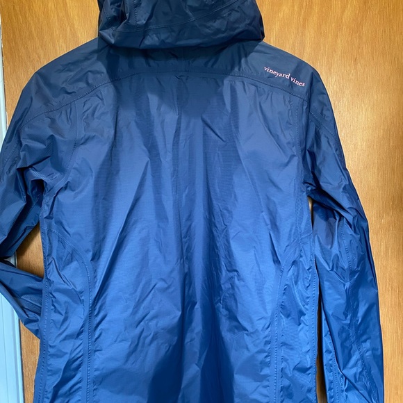 Vineyard Vines Rain Coat - Picture 3 of 3